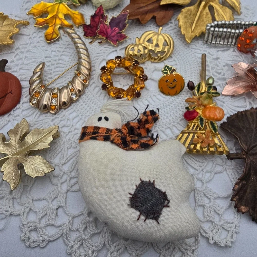 Vintage Halloween Thanksgiving Fall Holiday Brooch Misc Lot Harvest
